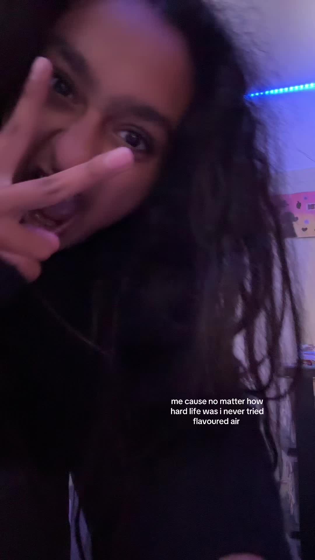 @𝐧𝐢𝐚 𝐚𝐝𝐞𝐥𝐞 ᥫ᭡.