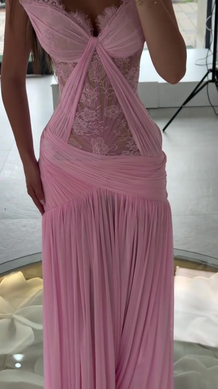 @Dresses by Ivona