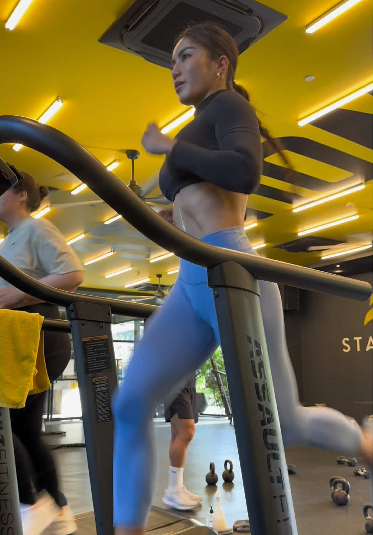 @Tinalovesfitness