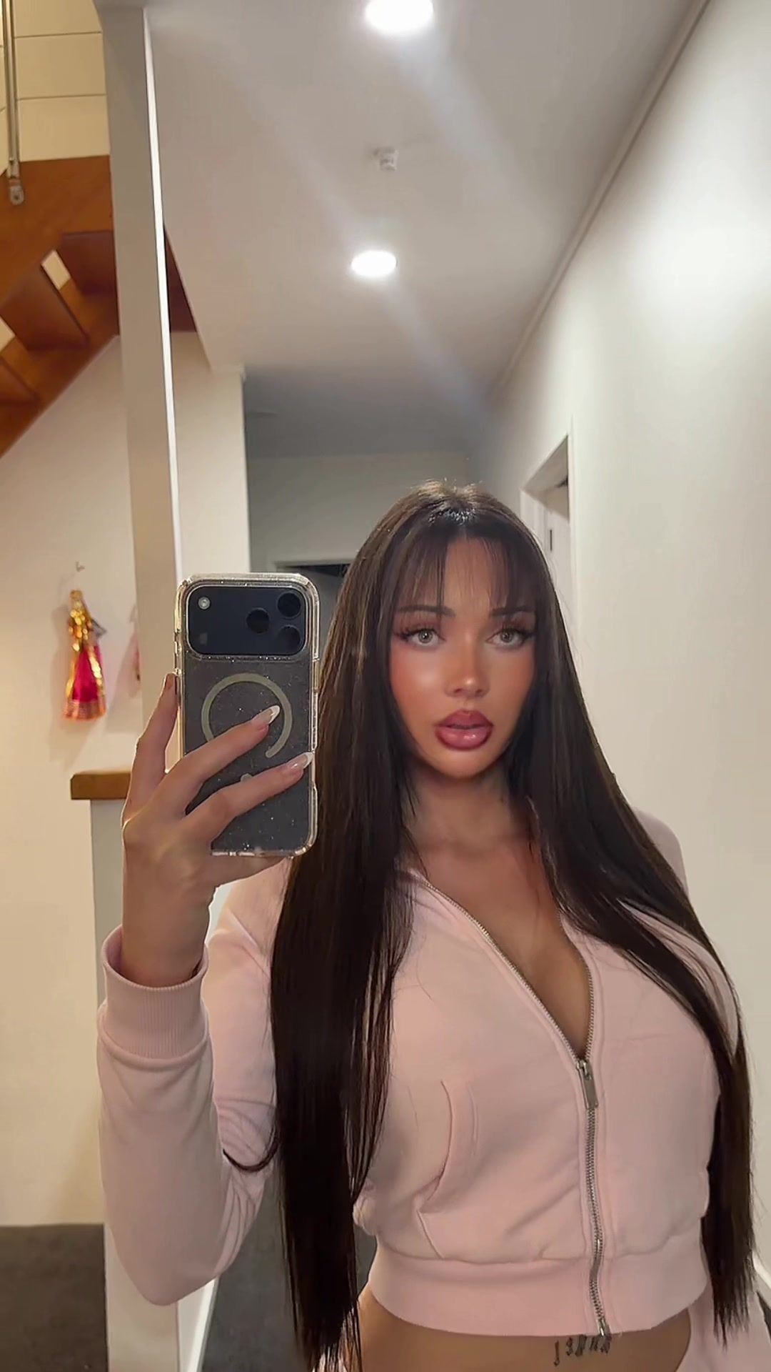 @annalaurella_