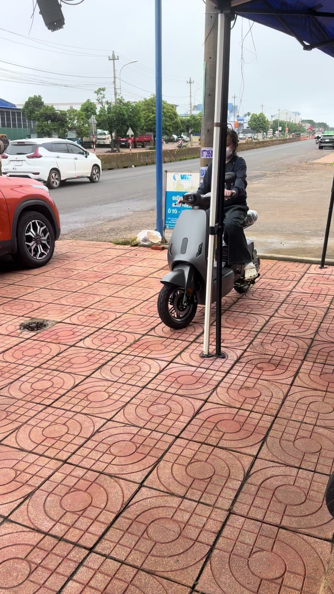 @Xe Điện T&iacute;n Sỹ Daklak