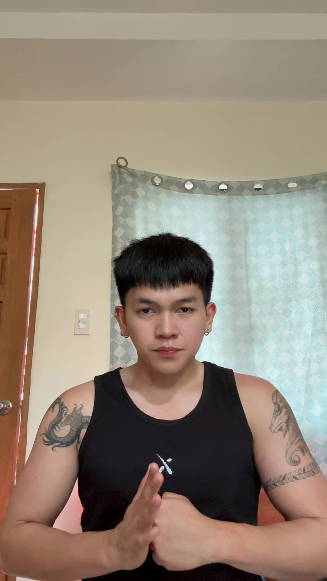 @CH R IS ᵇᶻ