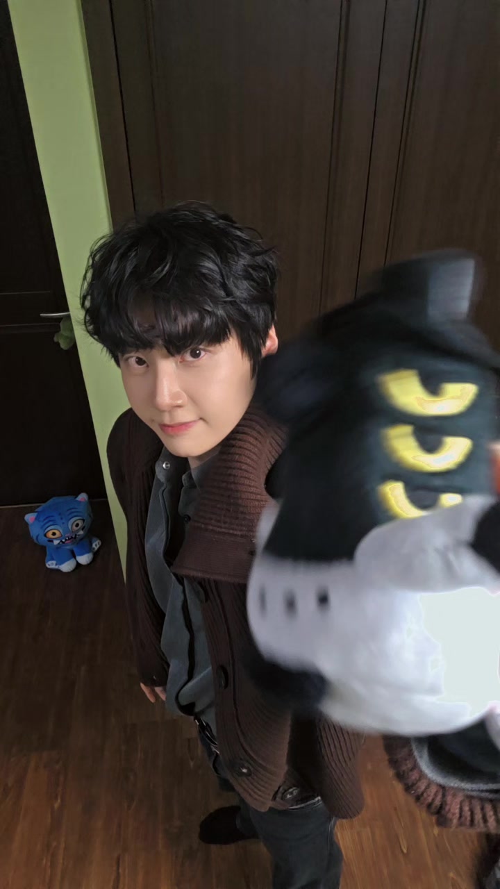 @LEE JIN HYUK 이진혁