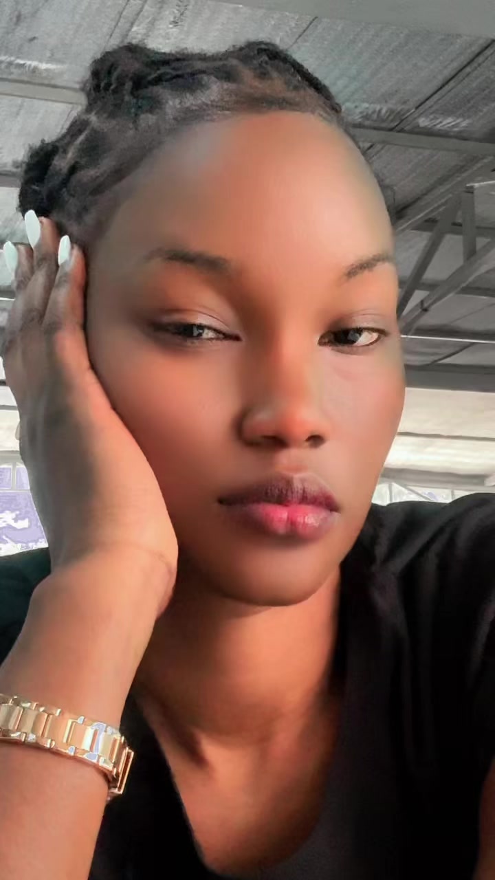 @Soniah_Empress👑