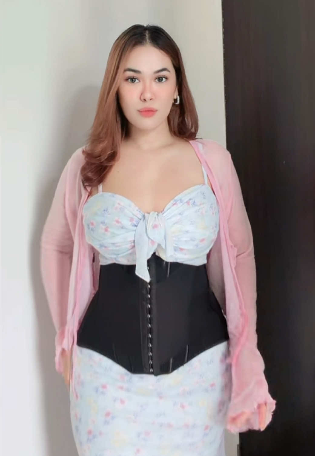 @Debvchi