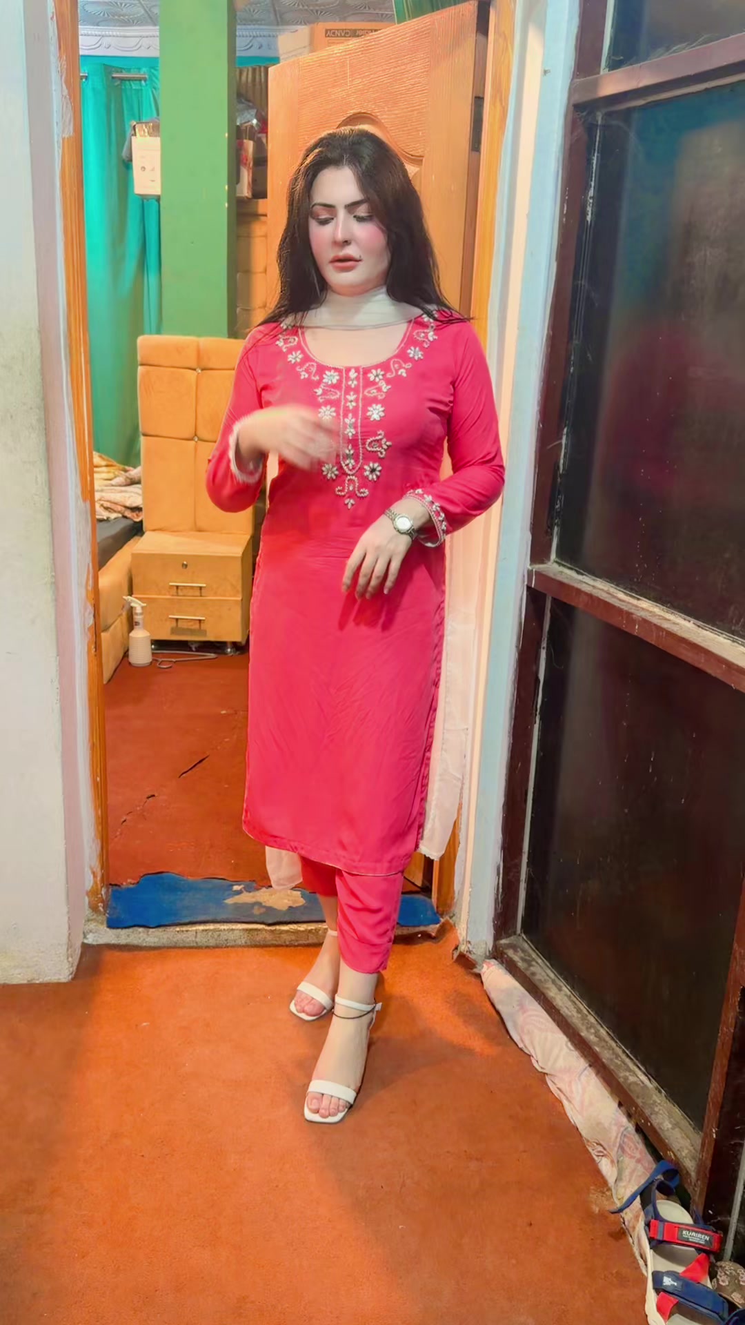 @Riya Khan34