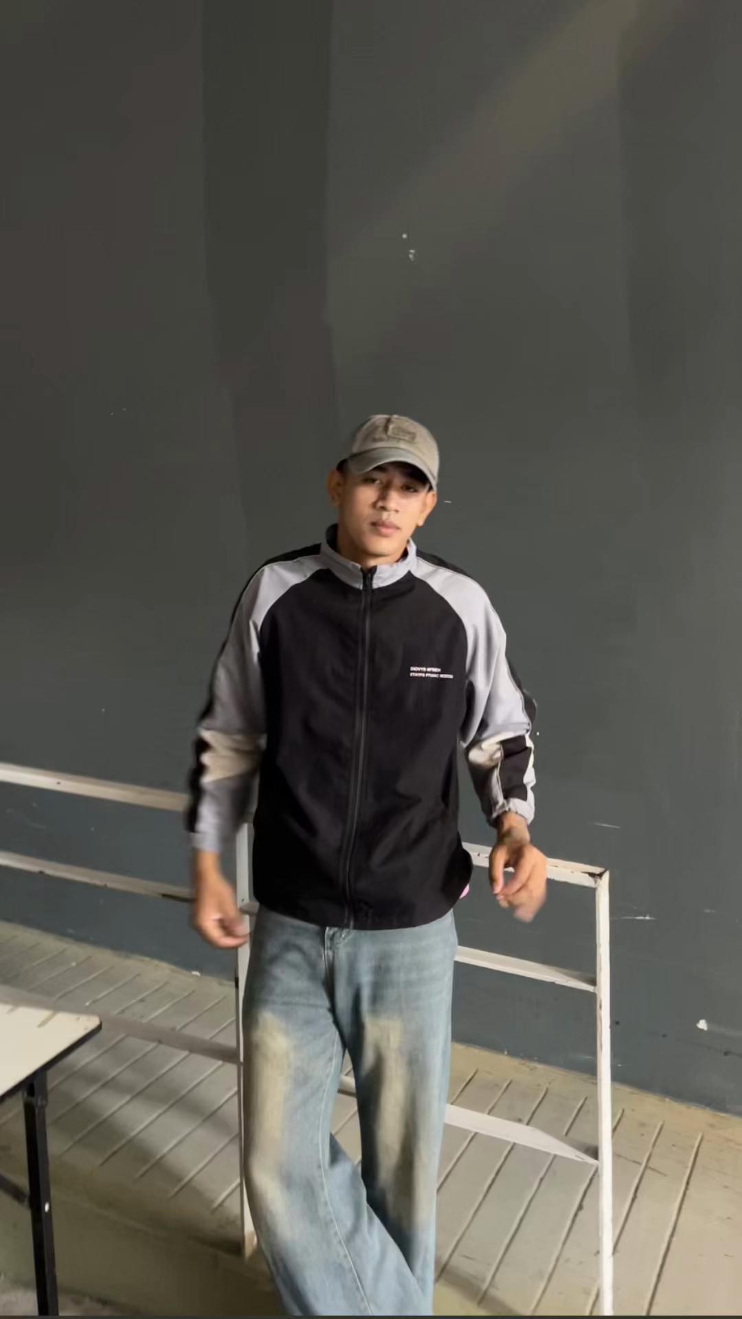 @นี่นายฮ้อยไม่ใช้นายร้อย
