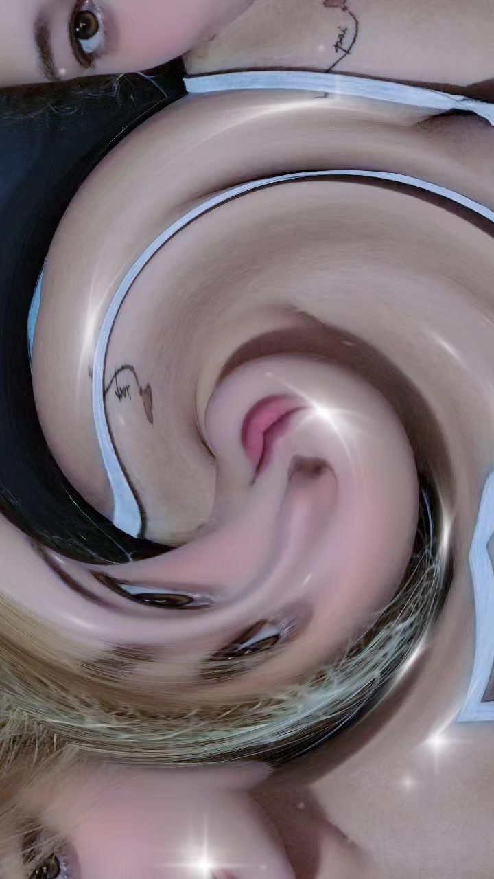 @LarisseDanielli