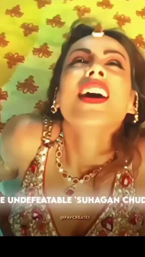 @nia Sharma
