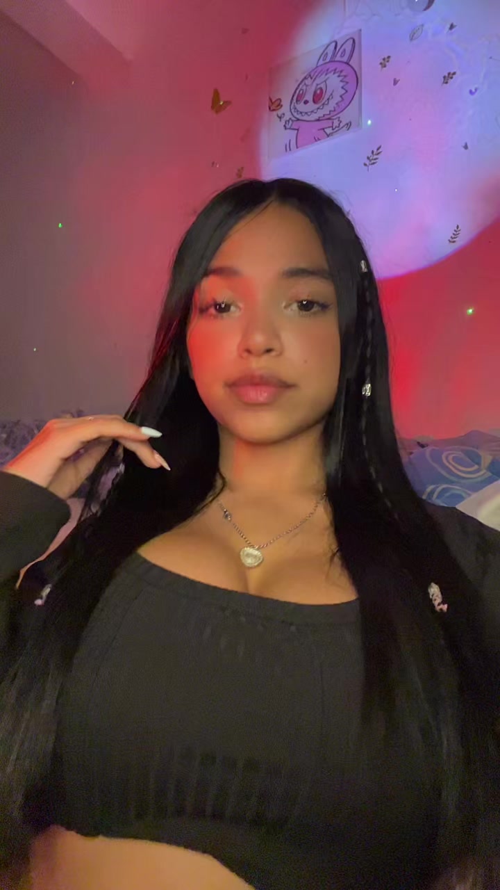 @Valentina.🩷