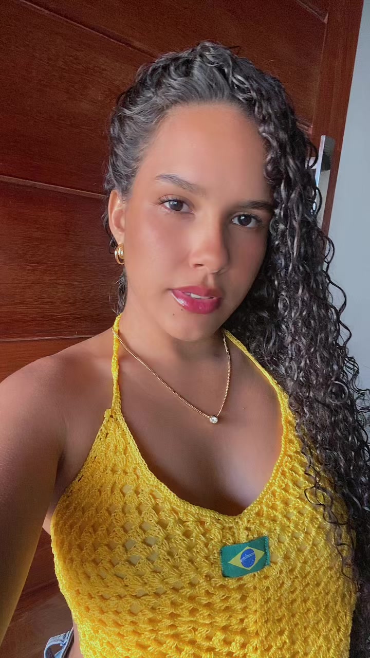 @dominique