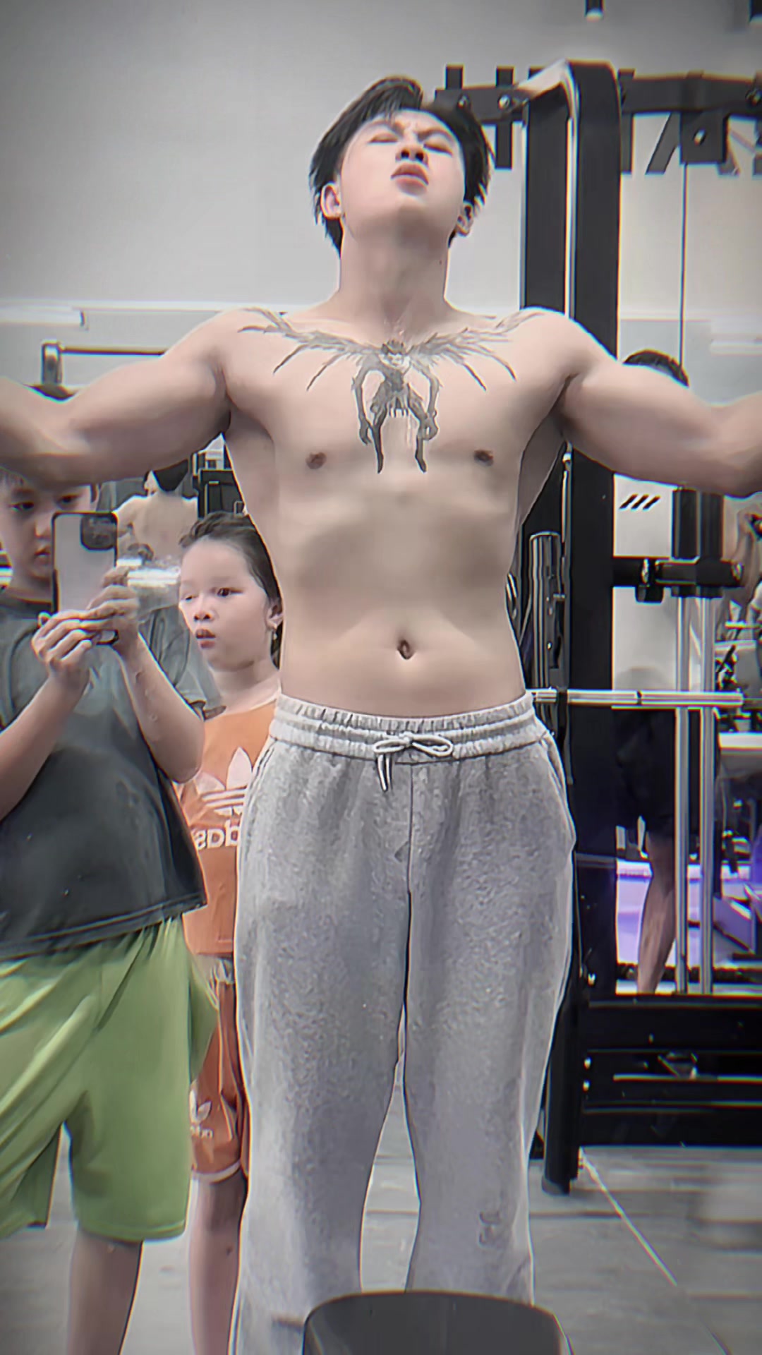 @BoyCute 🧏🏻