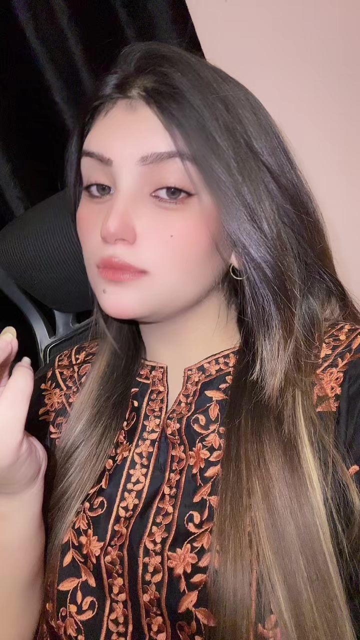 @Hazel🥂💜