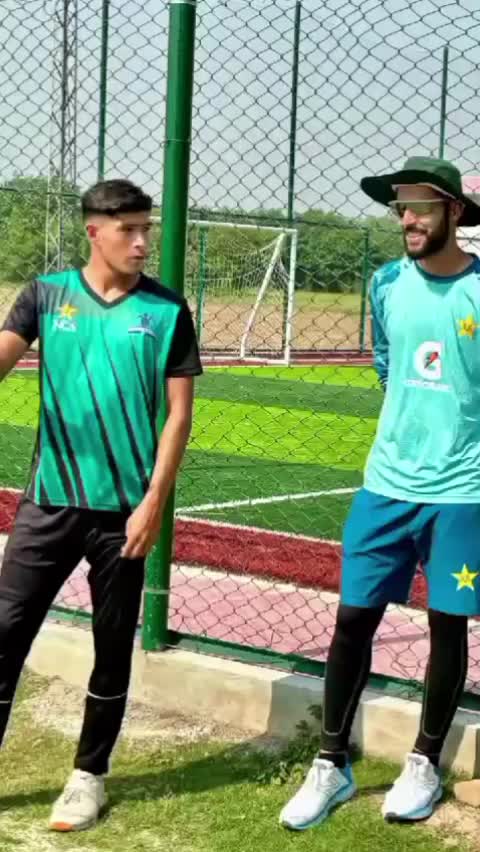 @Maaz jhelum 🏏