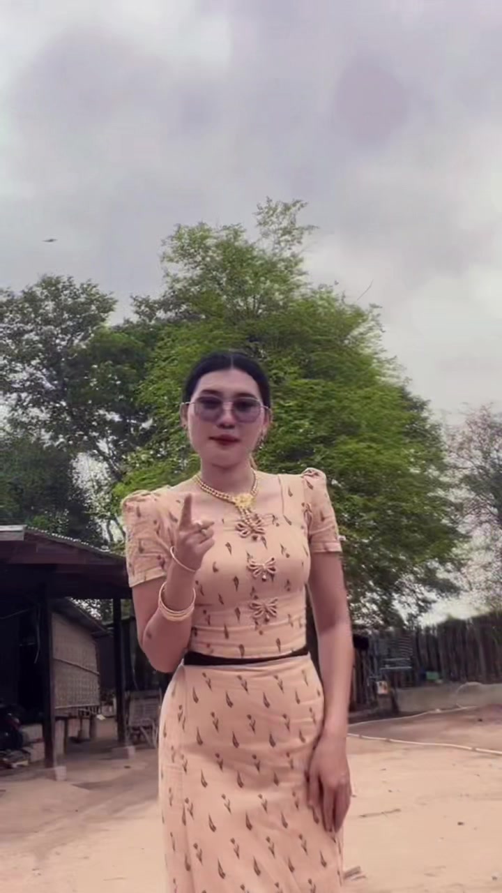 @đ jue jue đ {3.3M}