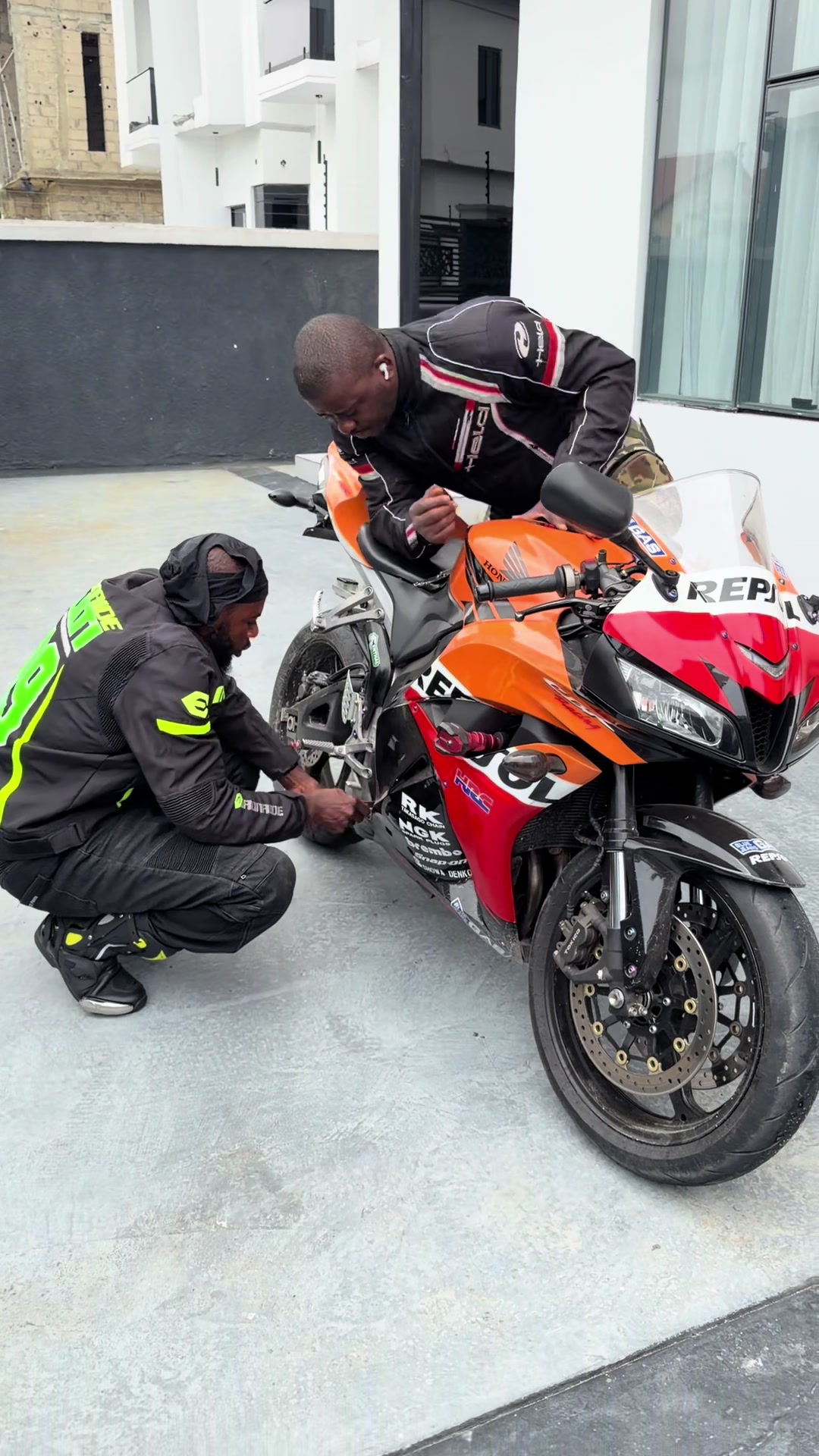 @superbikesandcars