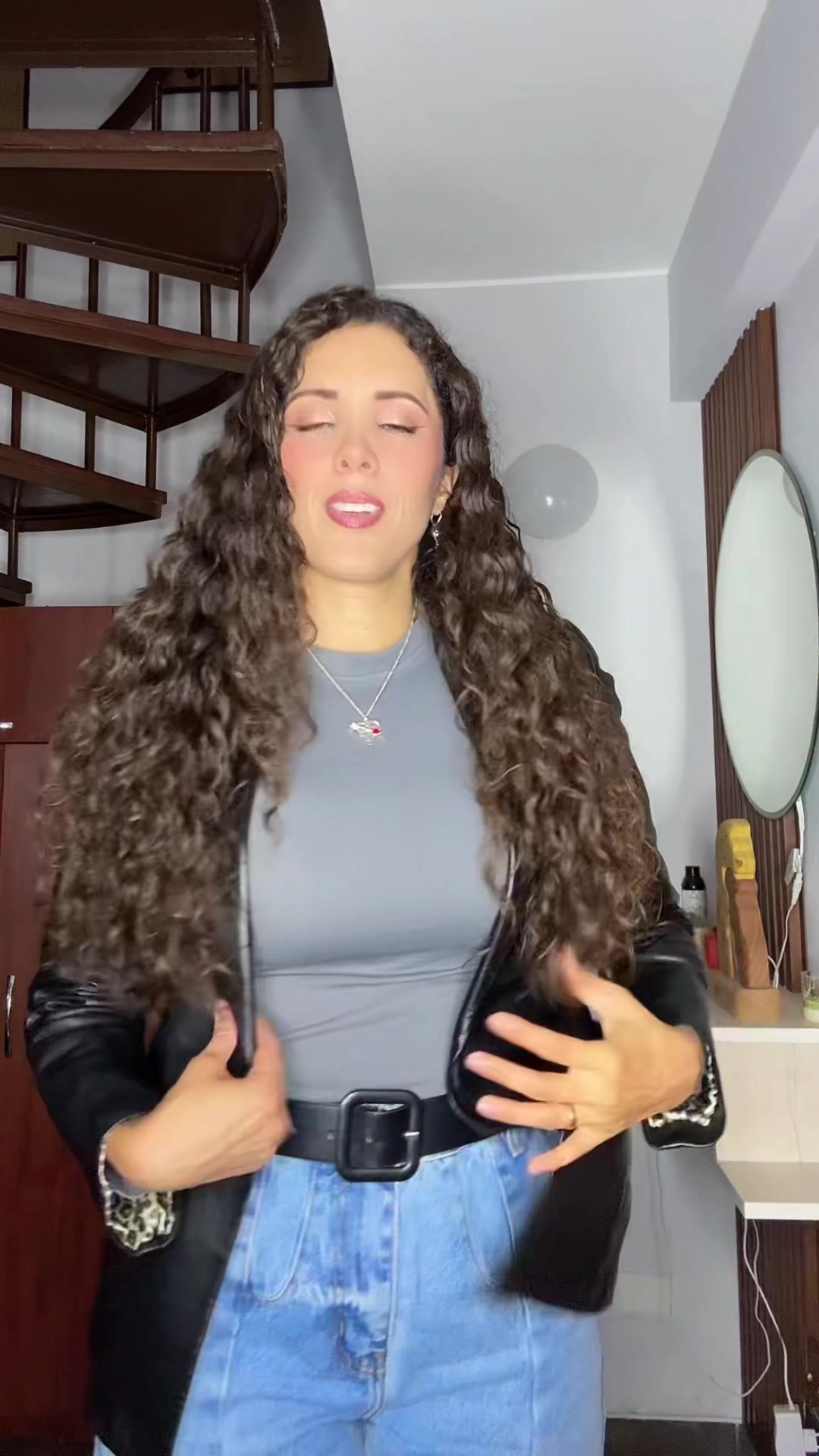 @Frizzia