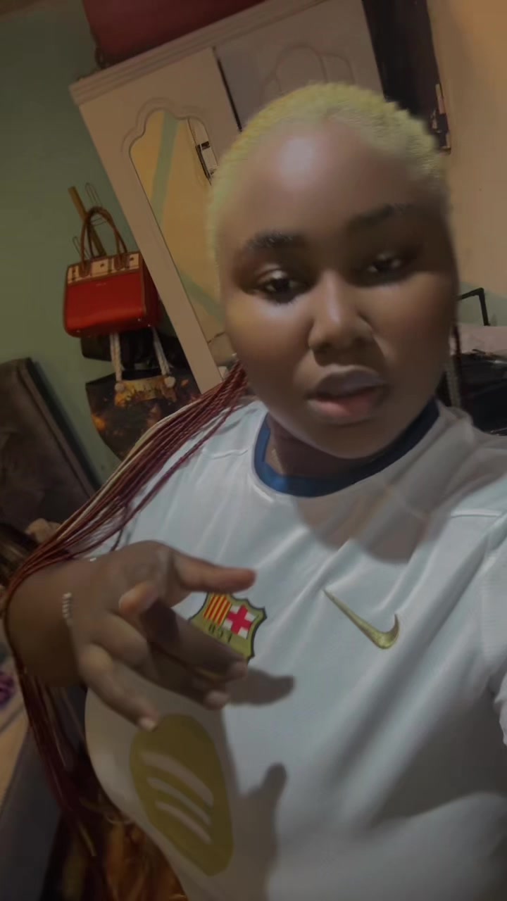 @LEÏLA🧸🇸🇳