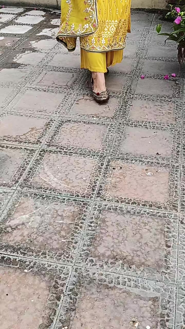 @AuntyBinsi