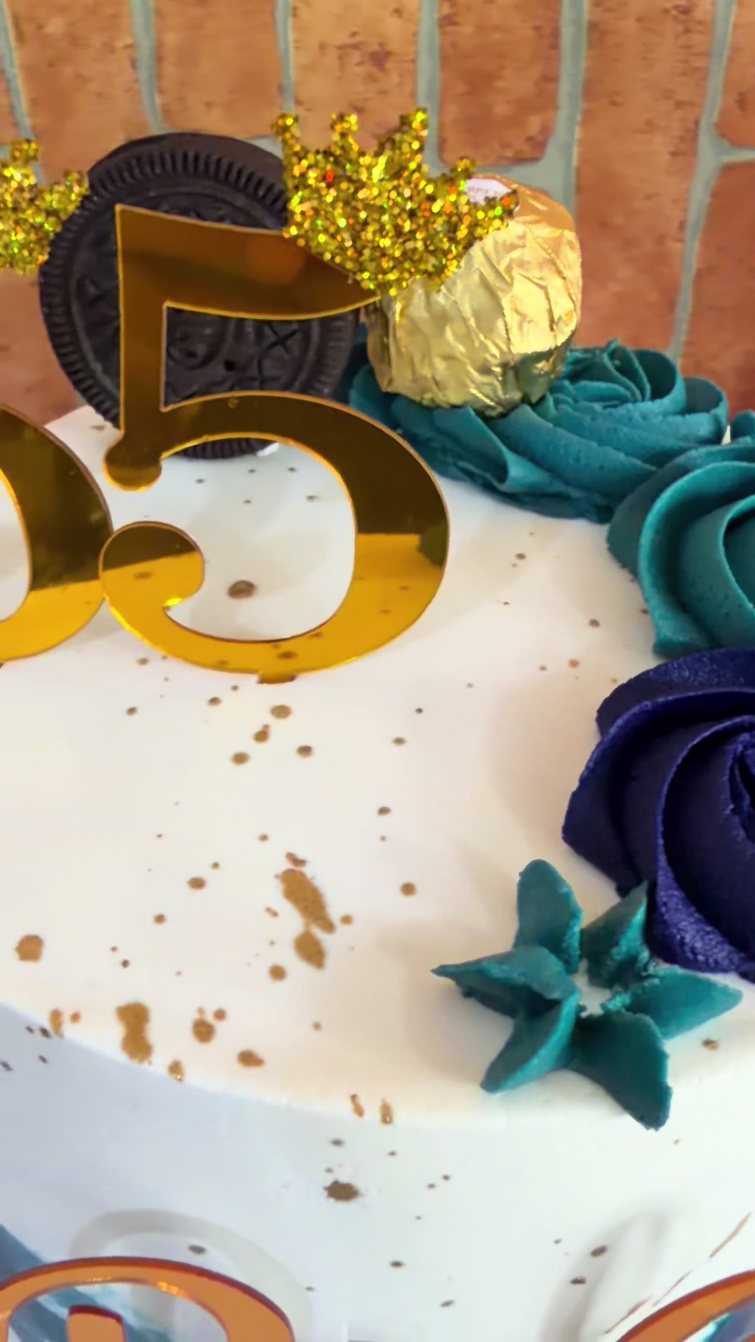 @Cakes By Mayu