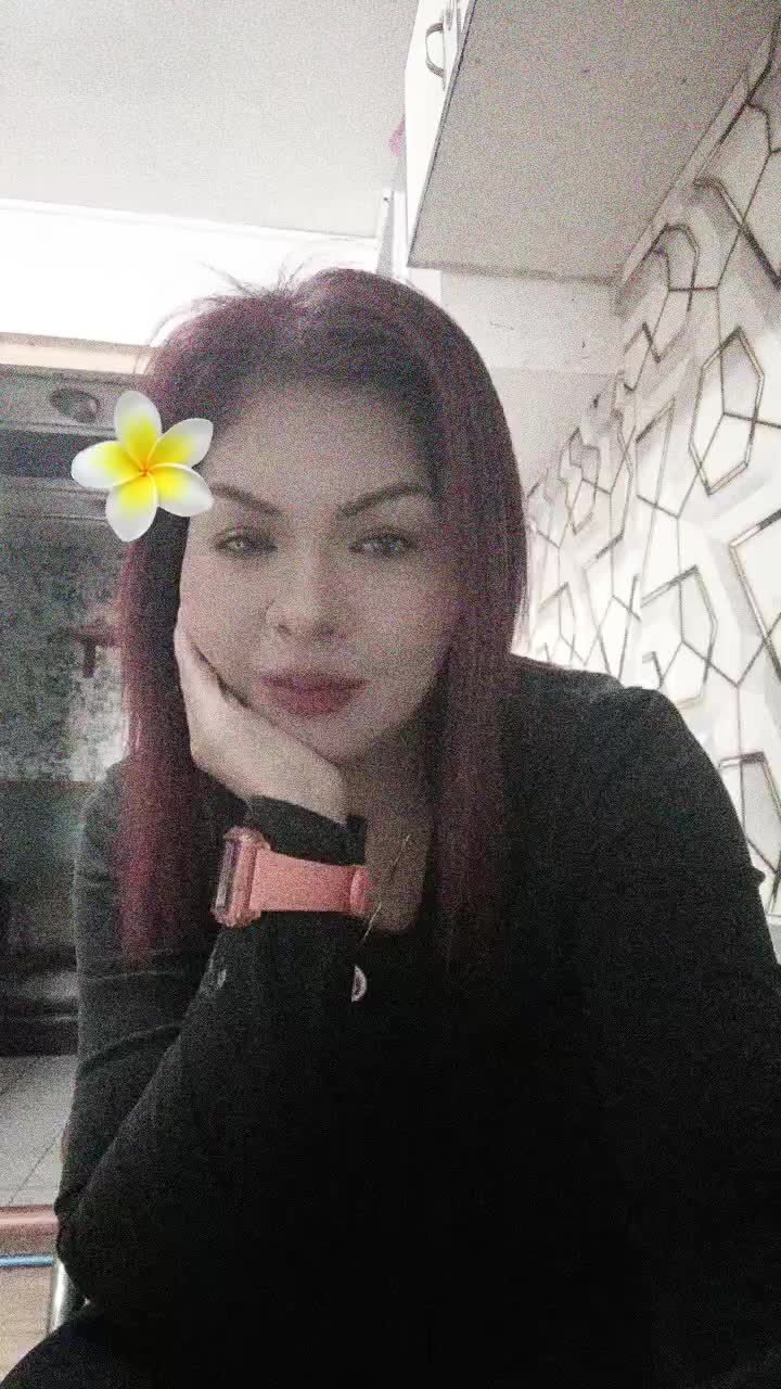 @vermz, beautician ๐