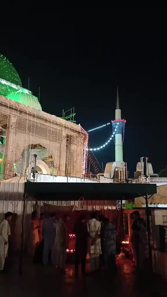 @چاند سے بچھڑا تارا