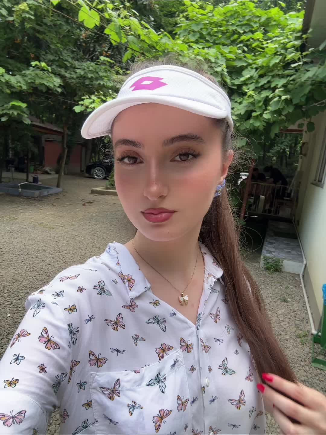 @<3