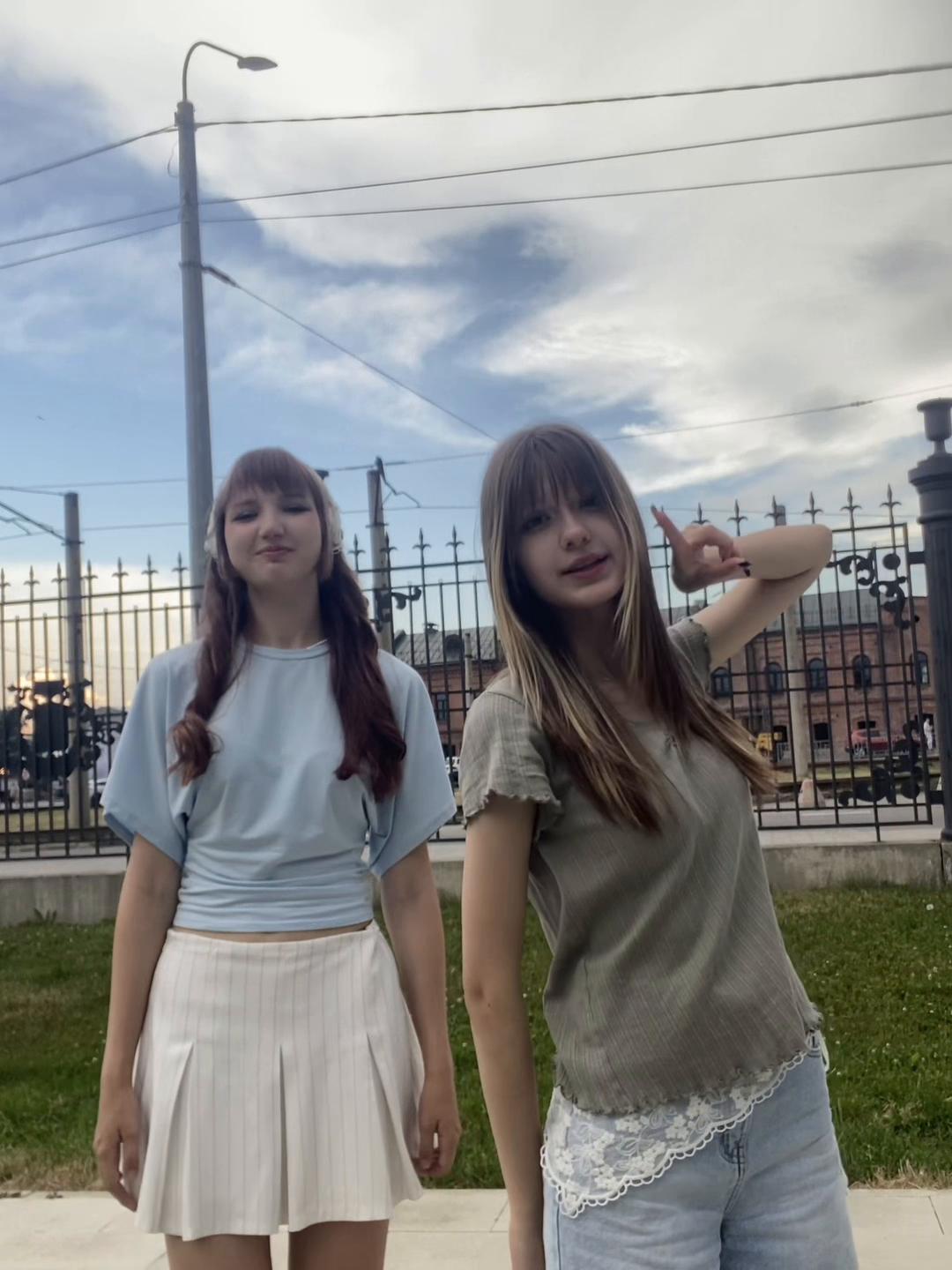 @алё [🍭💜] 7-1=0