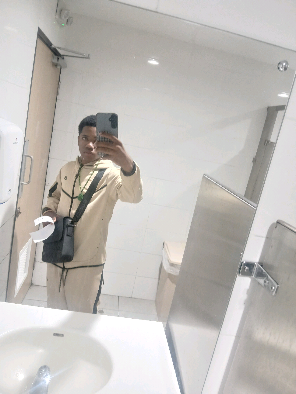 @𝗰𝗵𝗮𝗱.𝘄𝗮𝘀𝘁𝗲𝗺𝗼𝗻