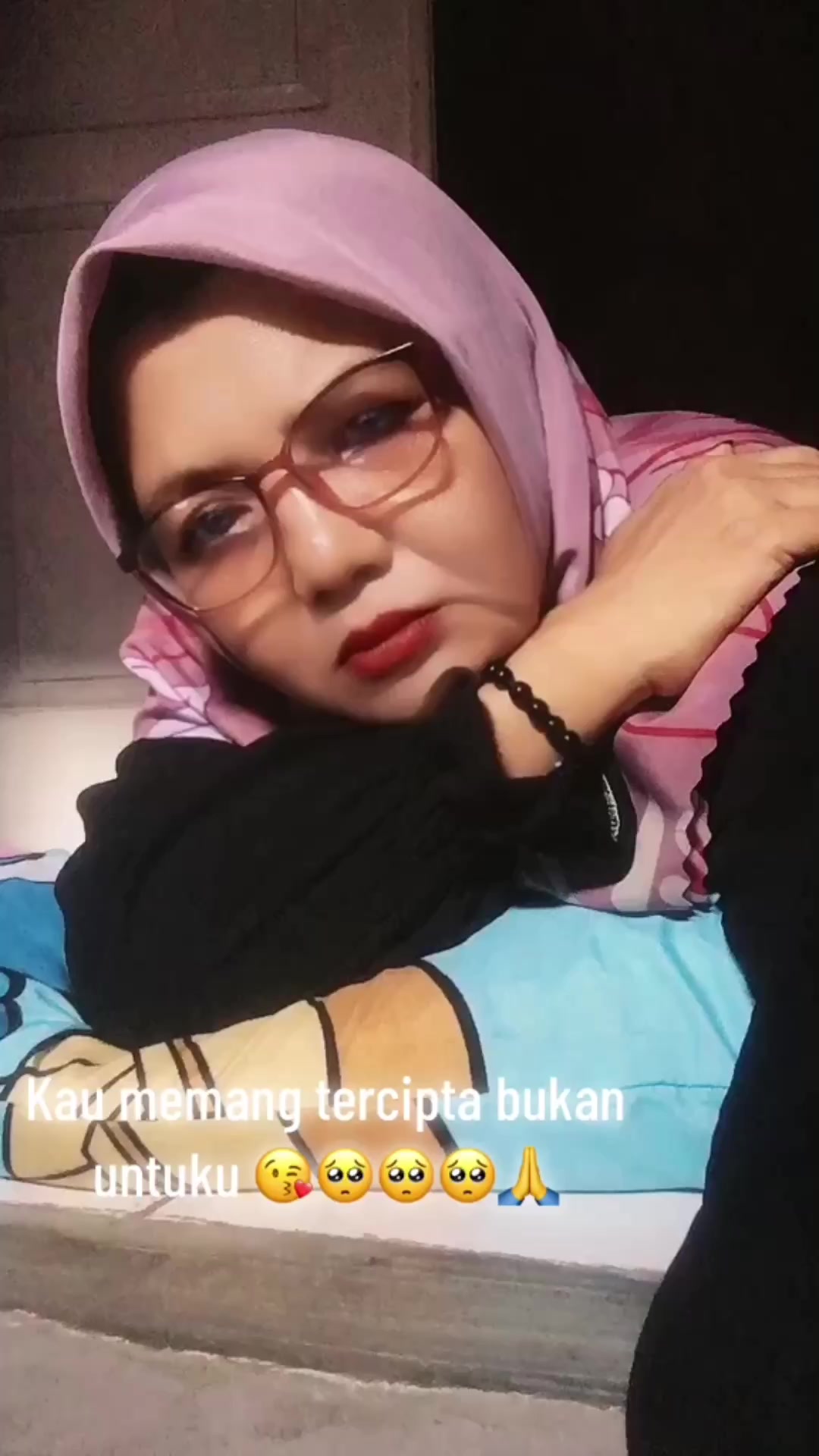 @Bundasaskia