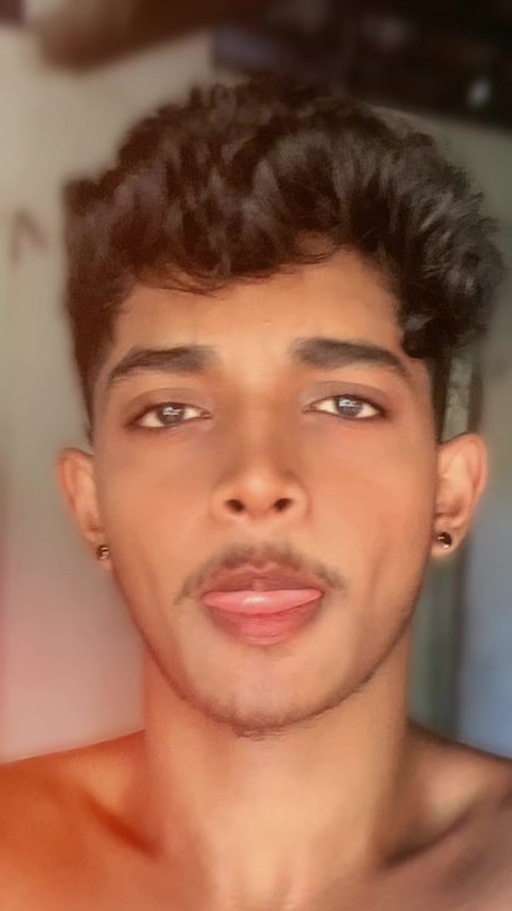 @> 𝙄𝙍𝙊𝙊🐼💜•°
