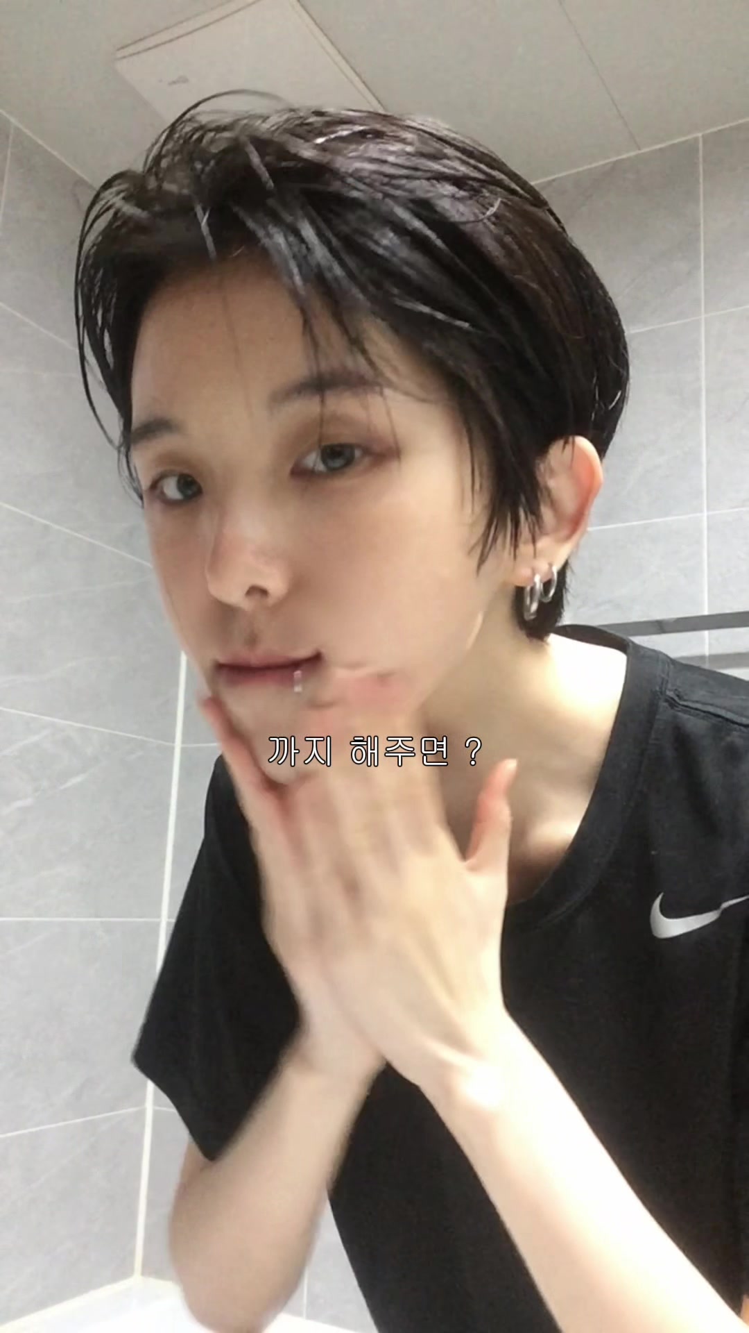 @정우경