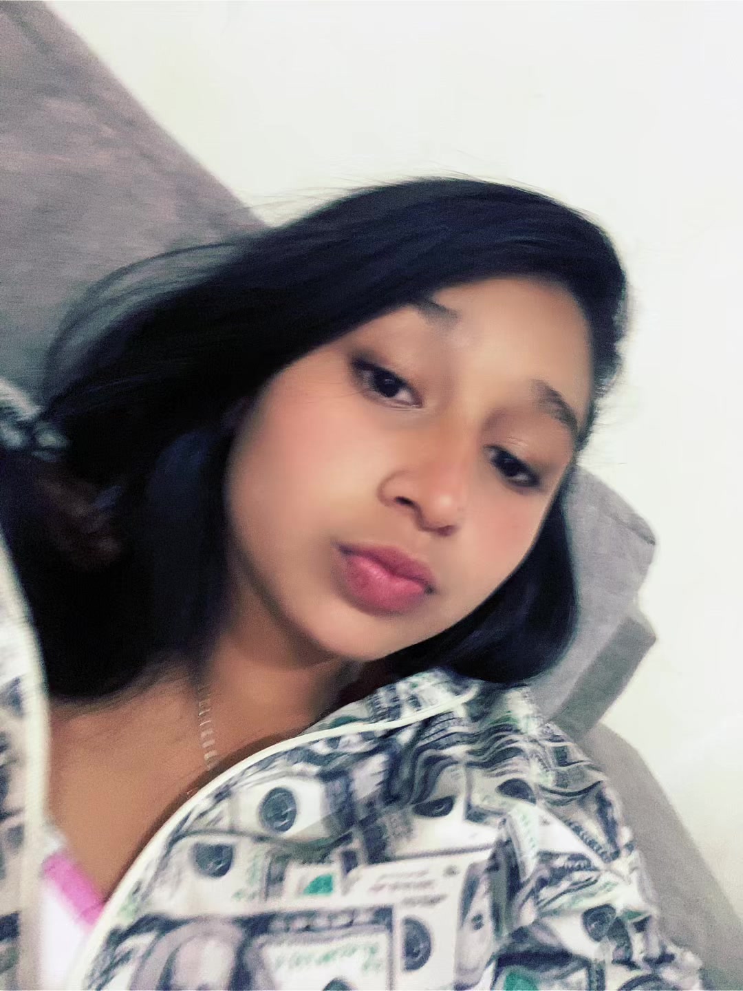 @Valeska๐