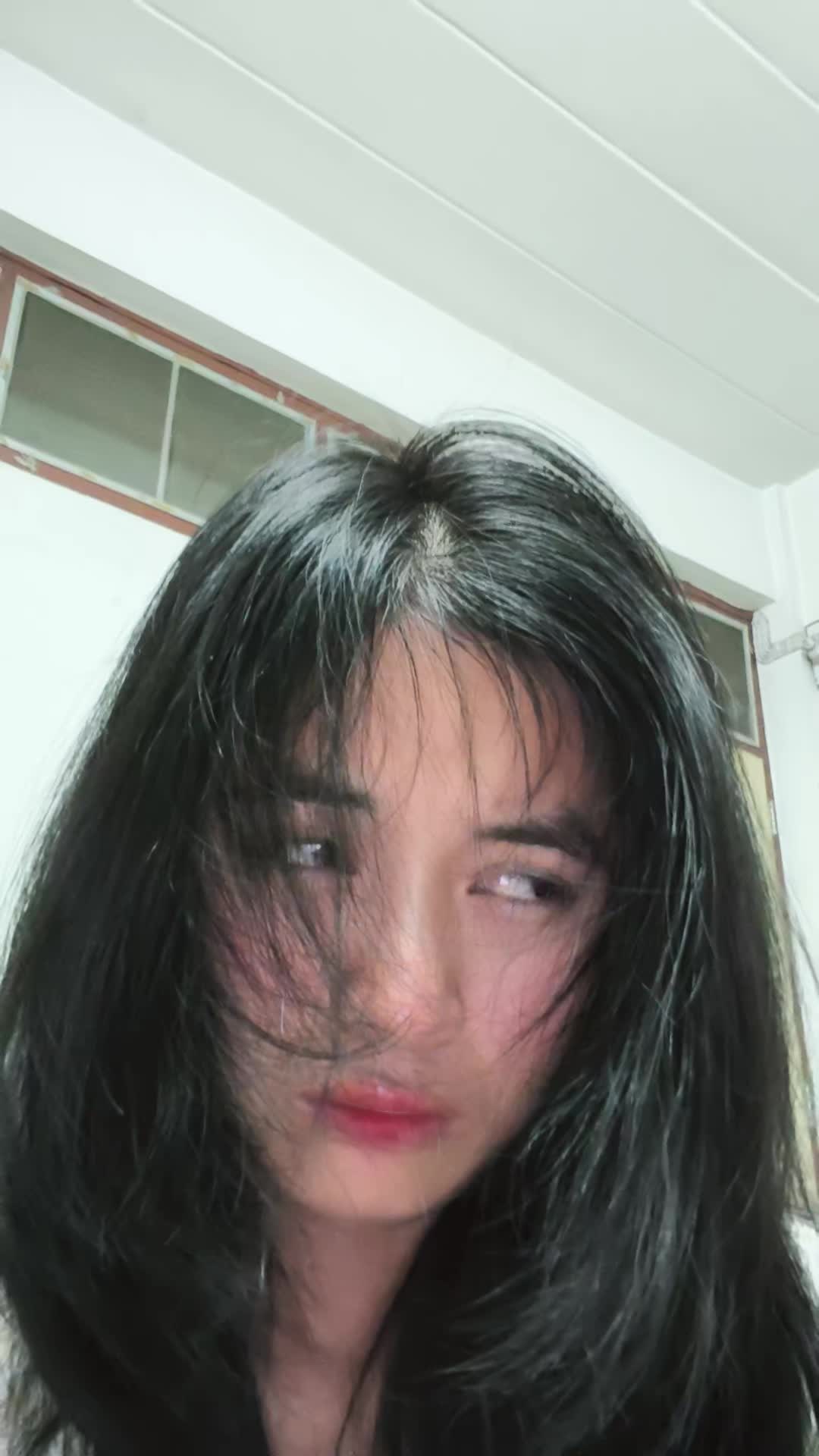 @အိပ်ချင်မူးတူးဘုရင်မလေး🤒🥱