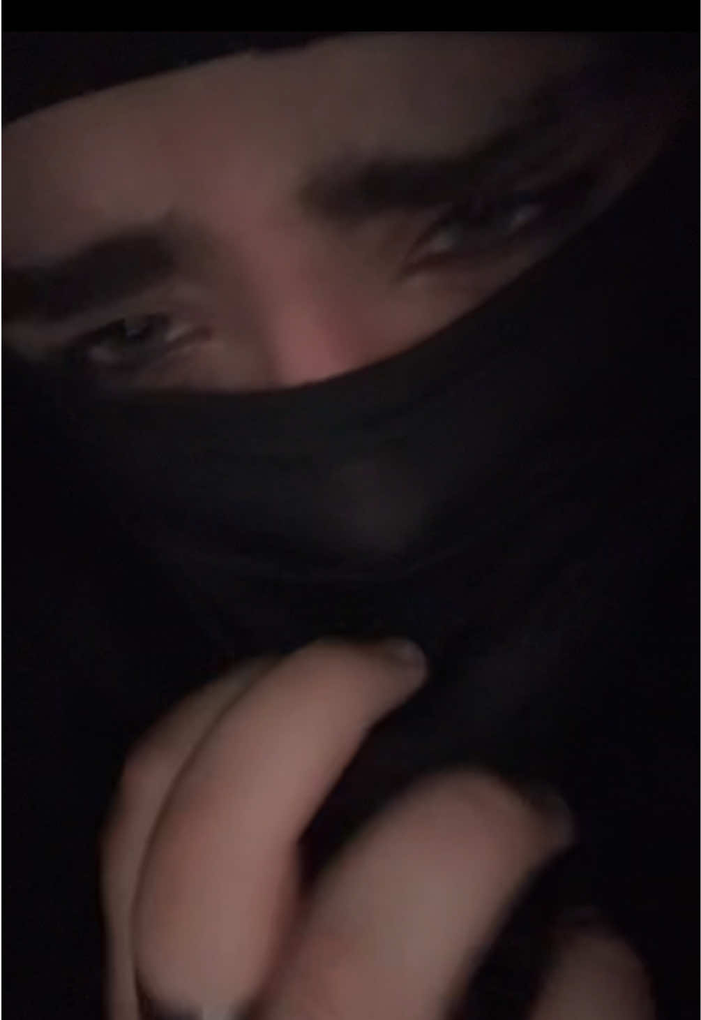 @🖤