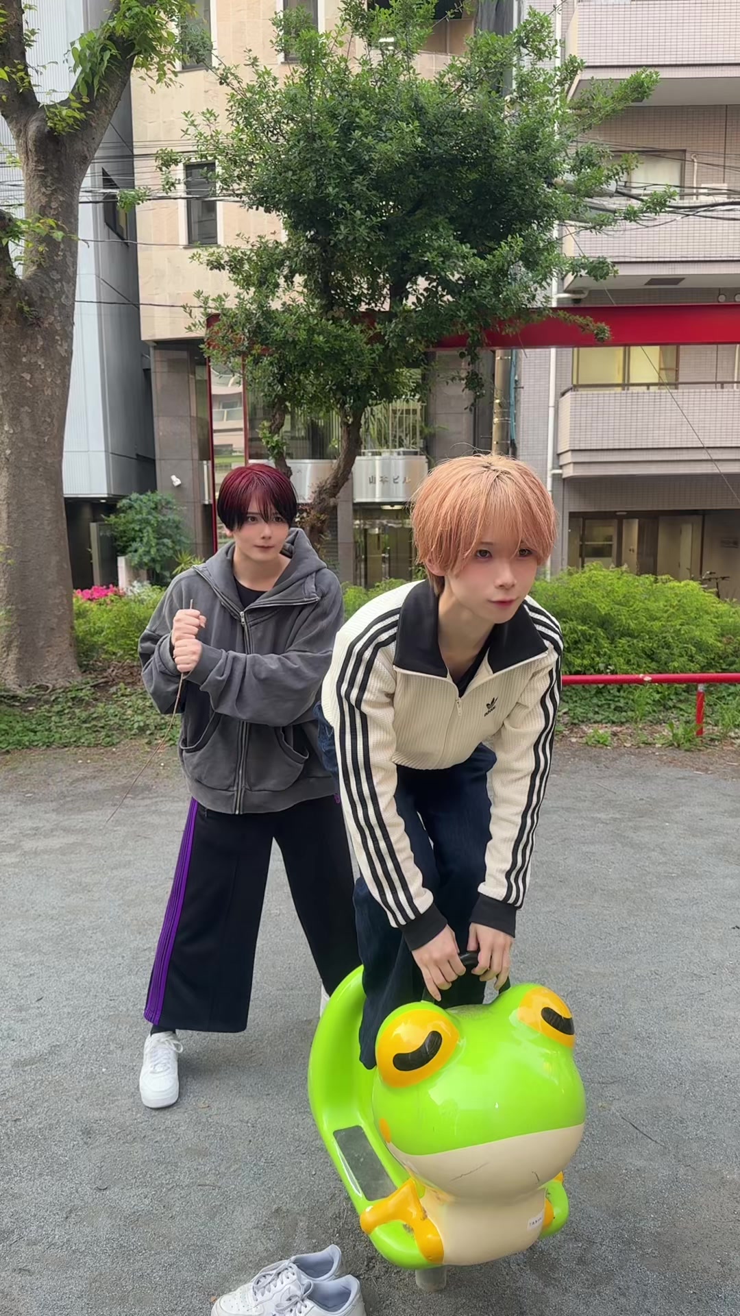 @たく