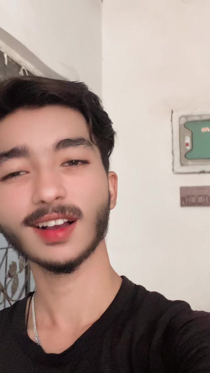 @🤍ℳǻ𝚕𝙞ⲕ🥀