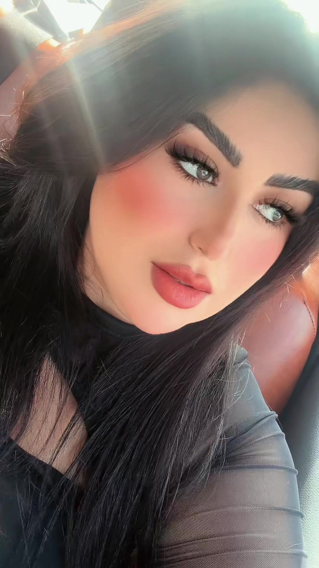 @🌸 𝑫𝒊𝒗𝒂 𝑻𝒐𝒖𝒕𝒂 🌸