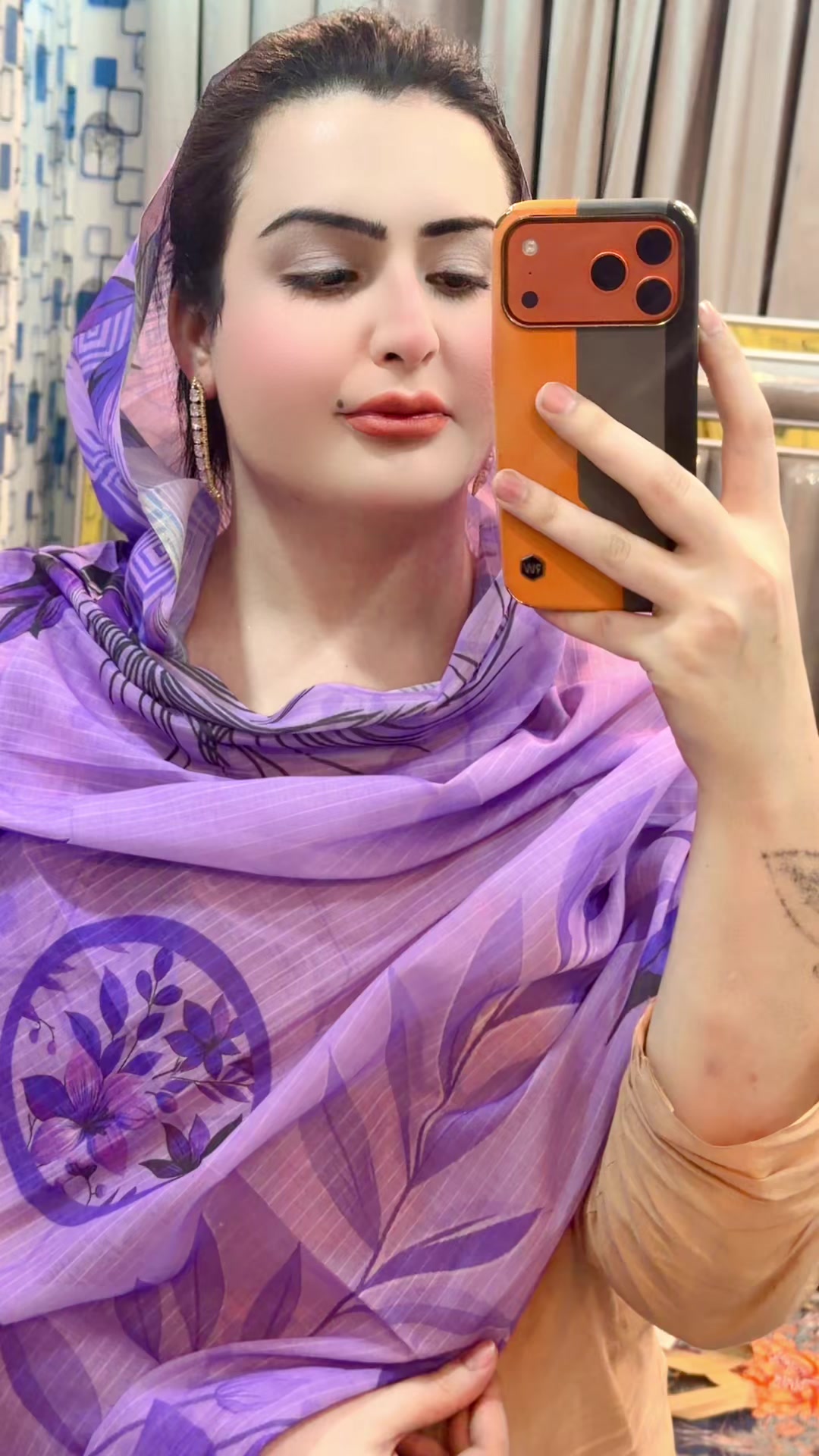 @Riya Khan34