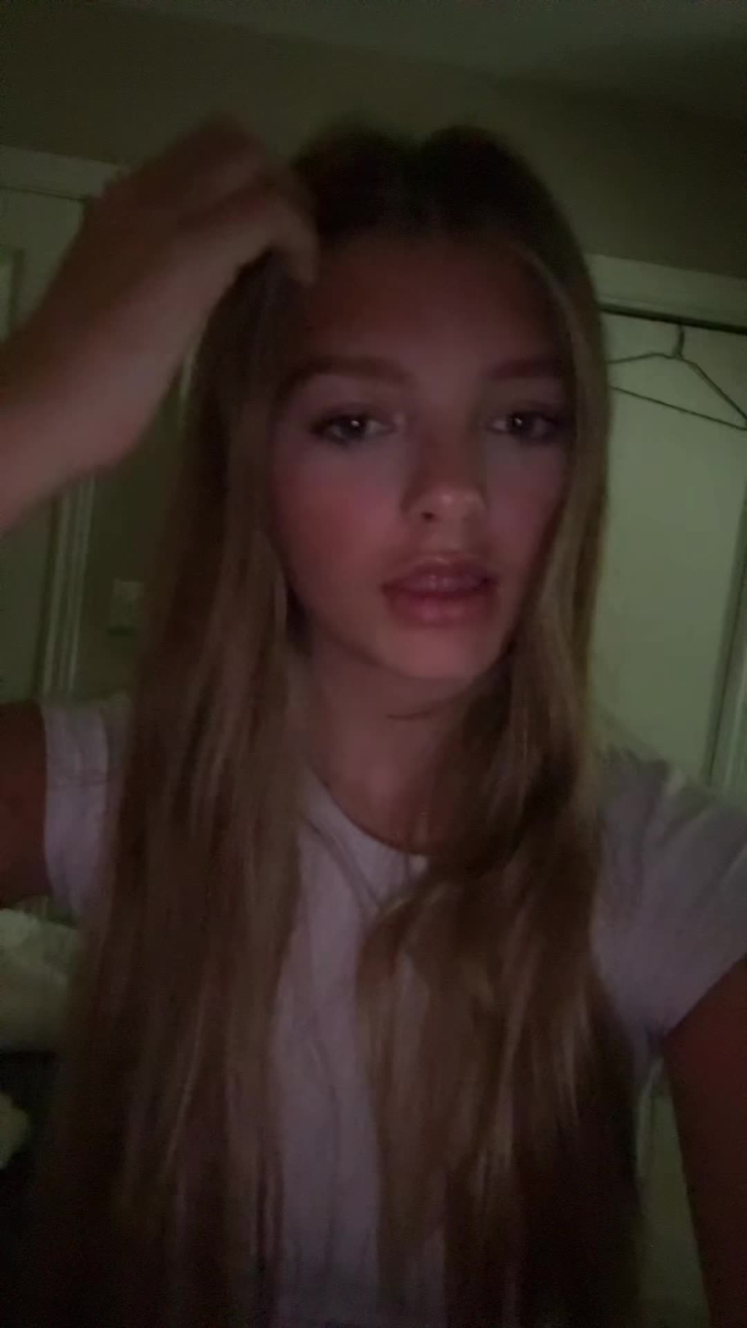 @༺❀༻𝓴𝔂𝓵𝓲𝓮༺❀༻