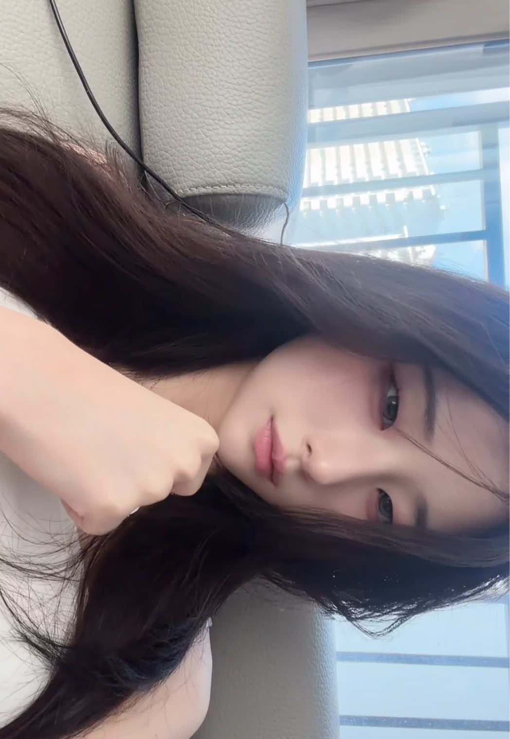 @初 戀 (초련)