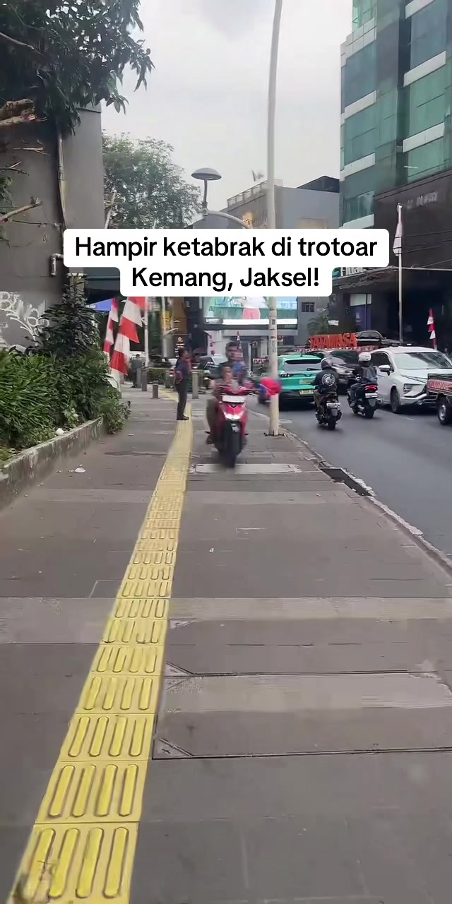@Cek Ruang Publik