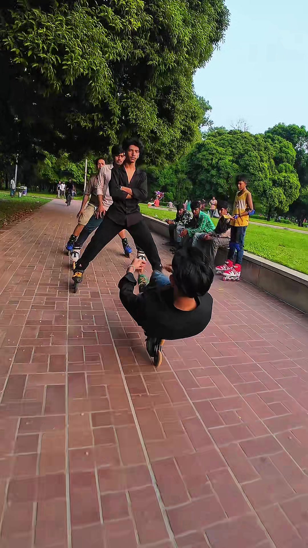 @SHARIF VAI  ⛸️✅