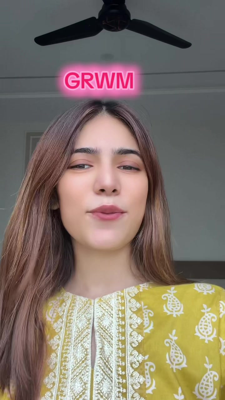 @Ayesha🖤