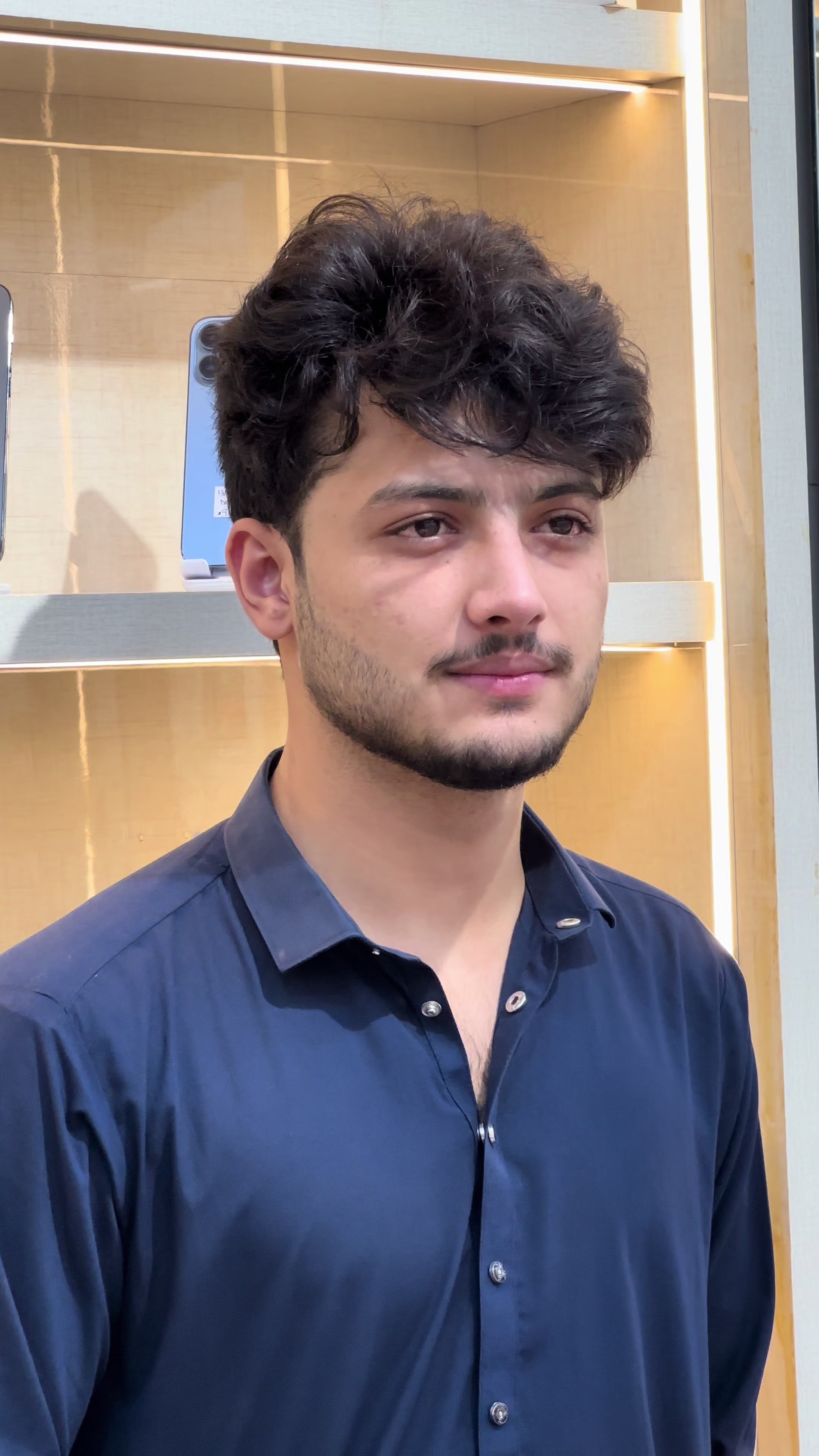 @Hussain_🫀