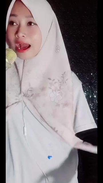 @𝗡𝘂𝗿🌻