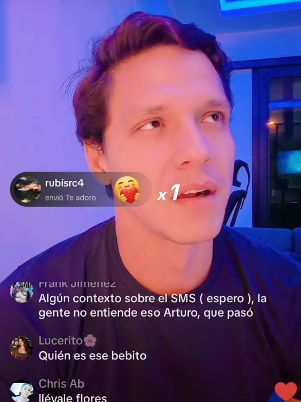 @AniEli