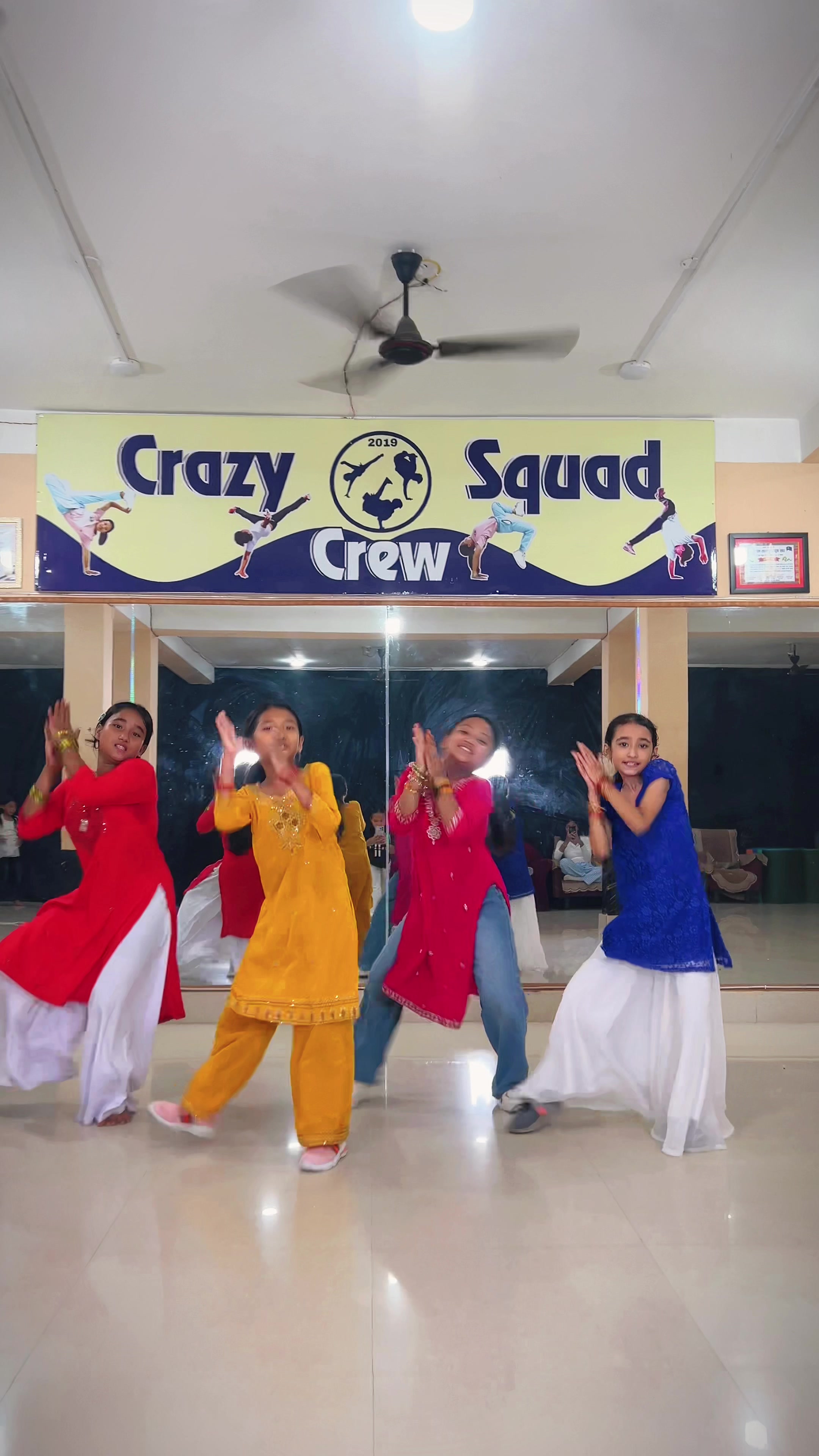 @Crazy Squad Crew