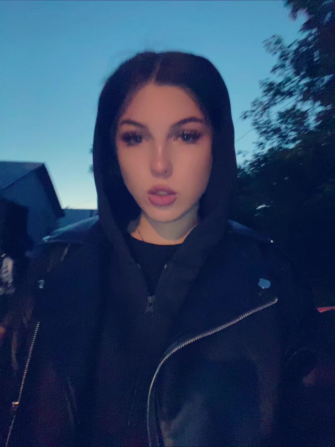 @Полина♥️