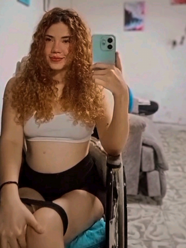 @LALA ORTIZ 🧡
